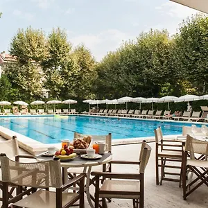Grand Royal Виареджо